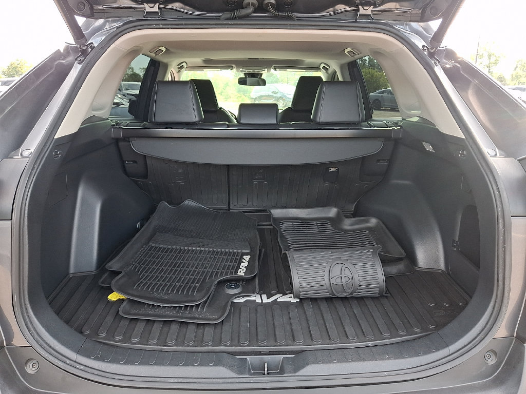 Used 2019 Toyota RAV4 XLE Premium w/ All Weather Liner Package AWD/4WD image 28