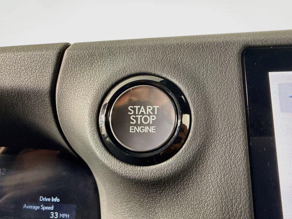 Used 2024 Lexus GX 550 w/ Accessory Package (2T) AWD/4WD image 17