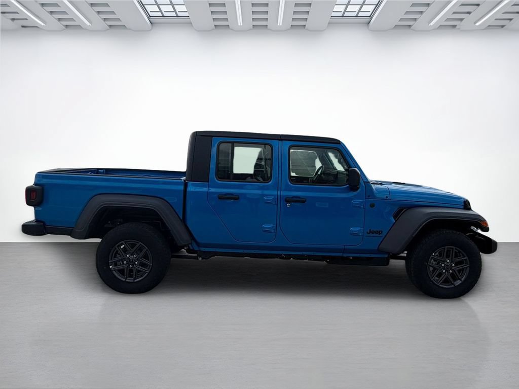 New 2026 Jeep Gladiator Sport AWD/4WD image 2