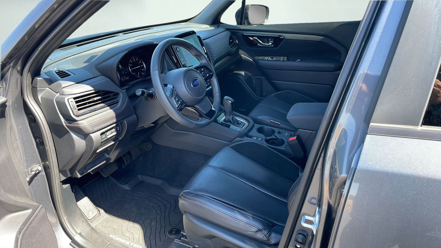 Used 2025 Subaru Forester Touring AWD/4WD image 21