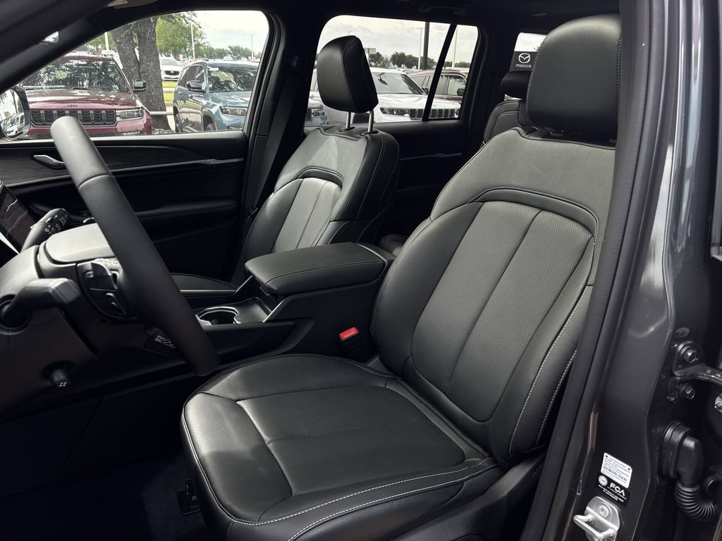 New 2026 Jeep Grand Cherokee Limited AWD/4WD image 23