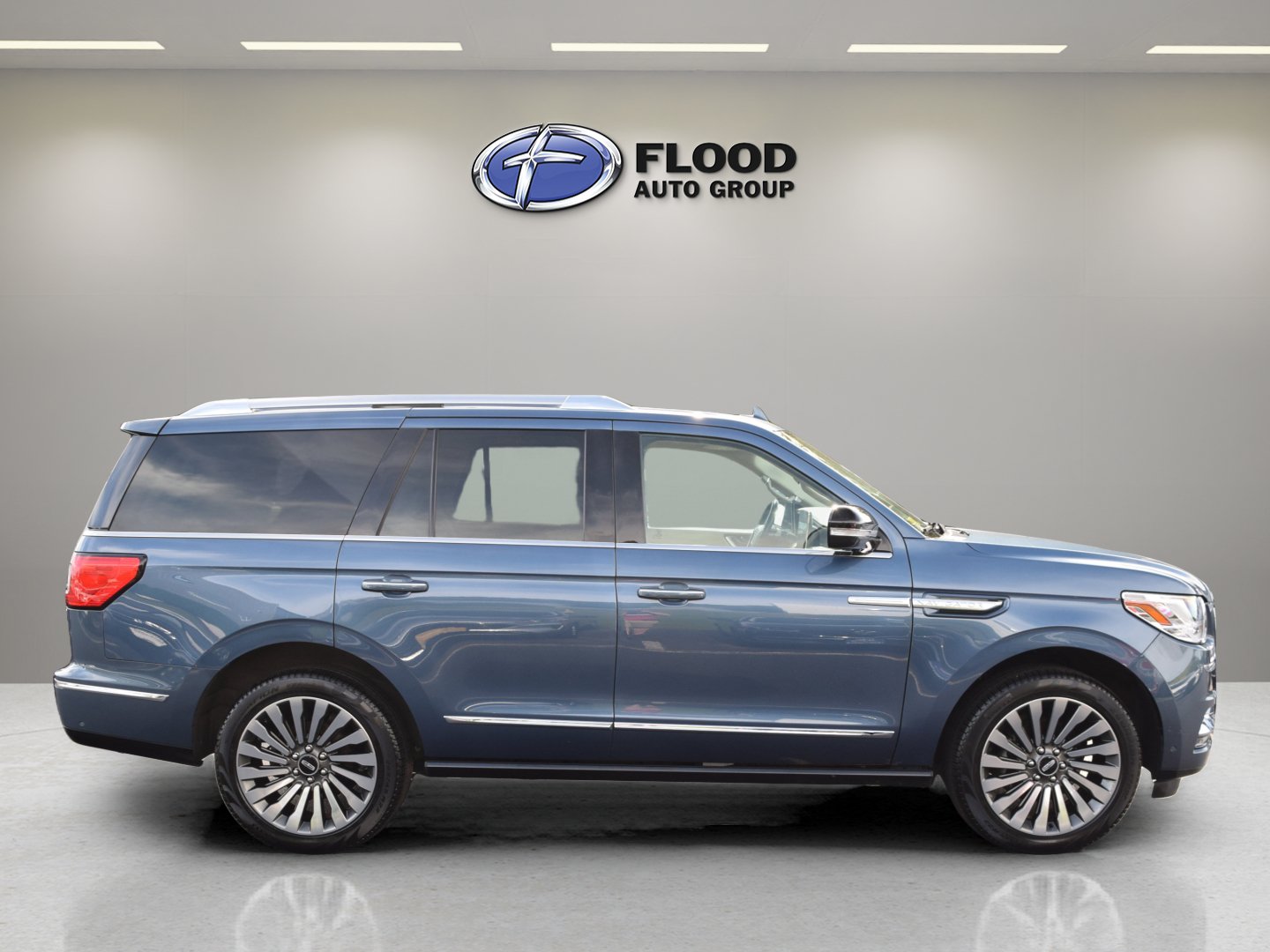 Used 2020 Lincoln Navigator Reserve w/ Luxury Package AWD/4WD image 3