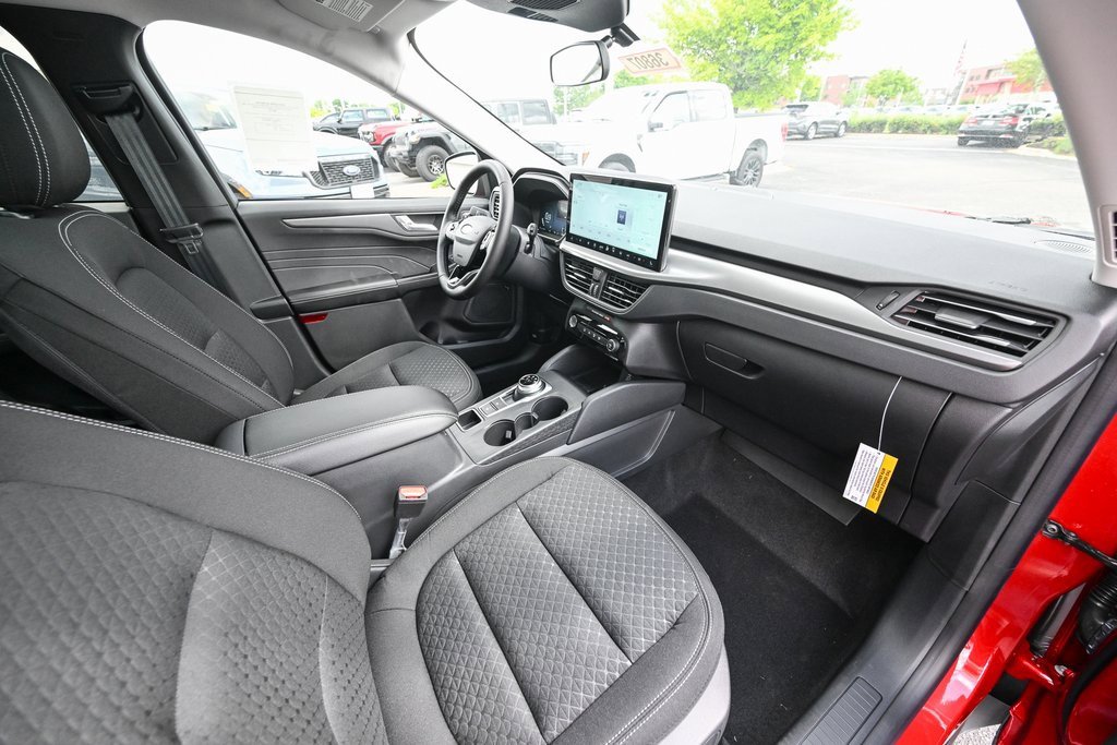 New 2025 Ford Escape Active w/ Active Premium Tech Pack image 21