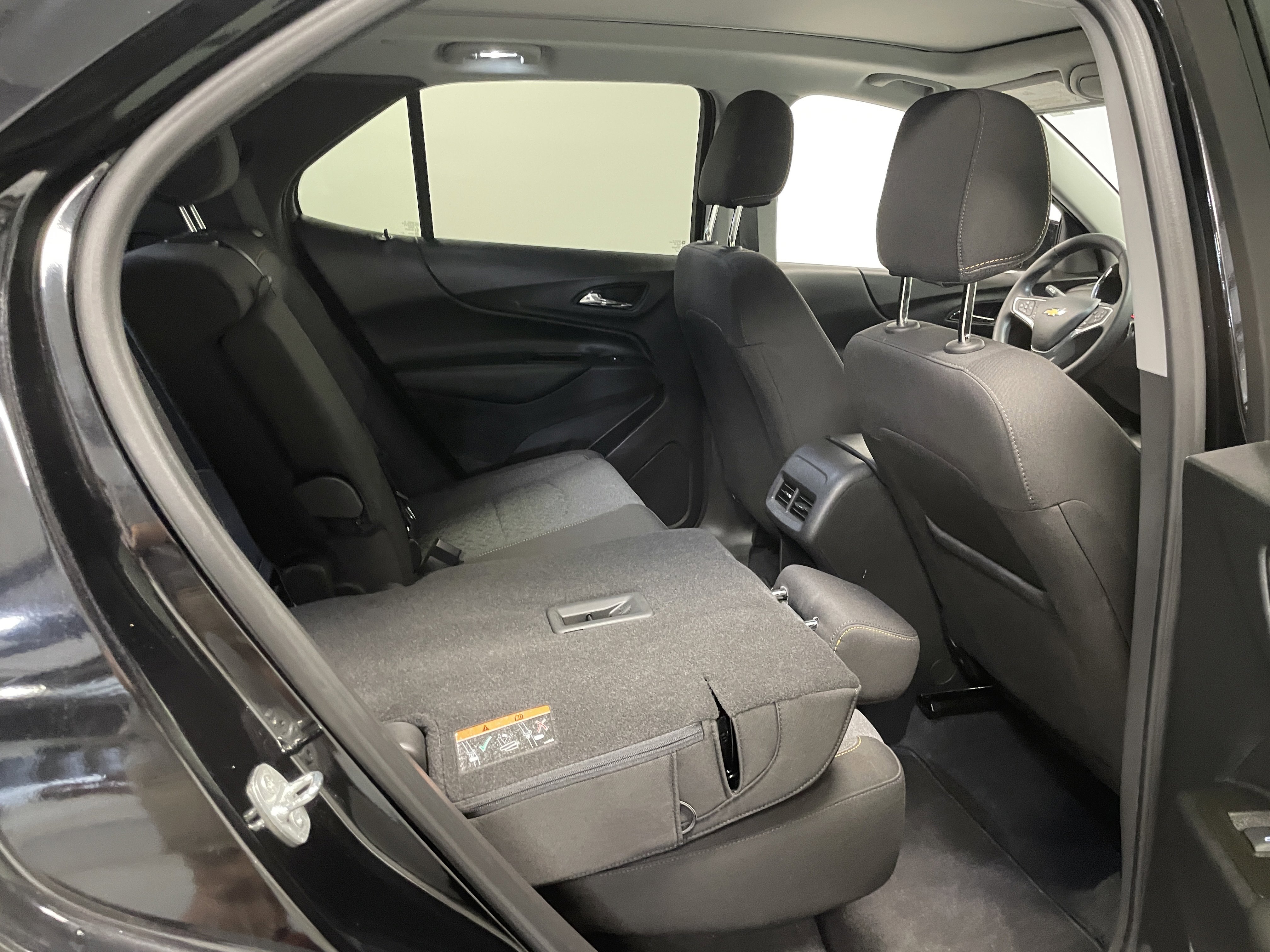 Used 2023 Chevrolet Equinox LT image 24