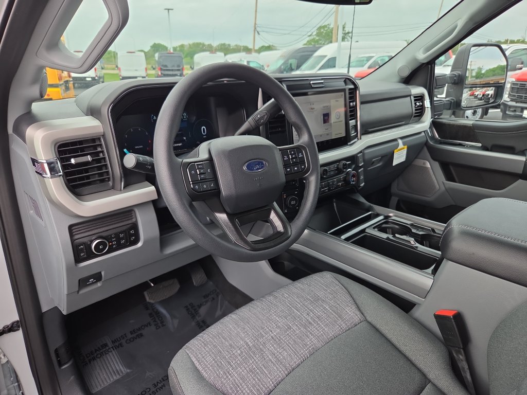 New 2026 Ford F250 XLT w/ XLT Premium Package AWD/4WD image 24