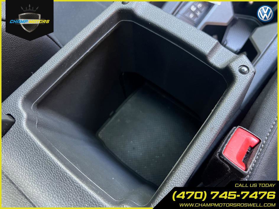 Used 2018 Volkswagen Tiguan SEL image 37