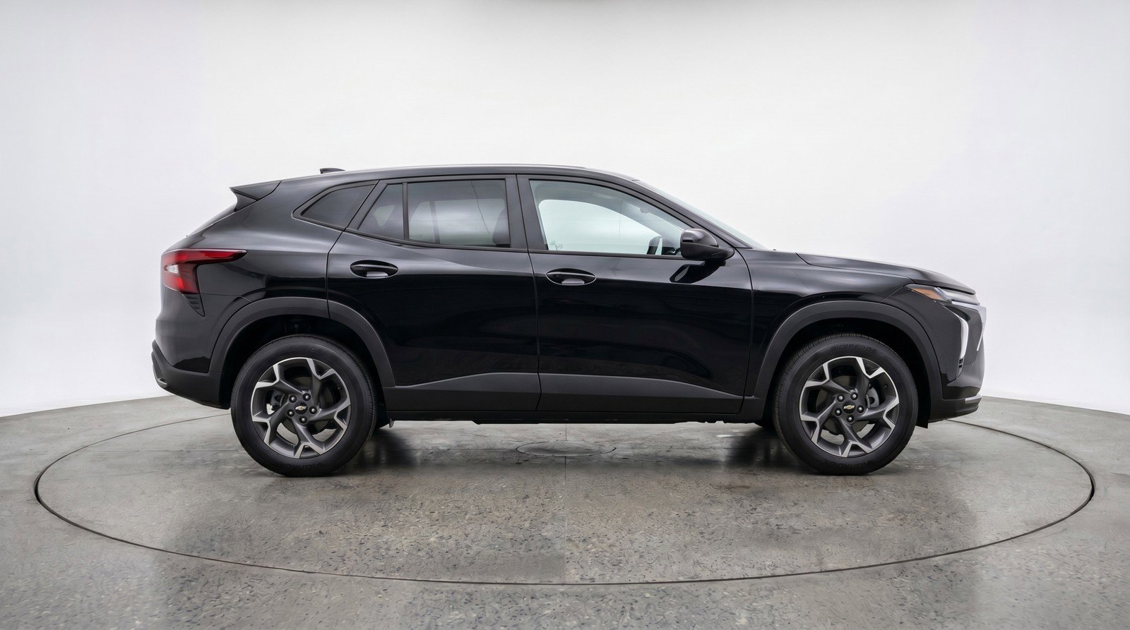 Used 2025 Chevrolet Trax LT w/ LT Convenience Package FWD image 11