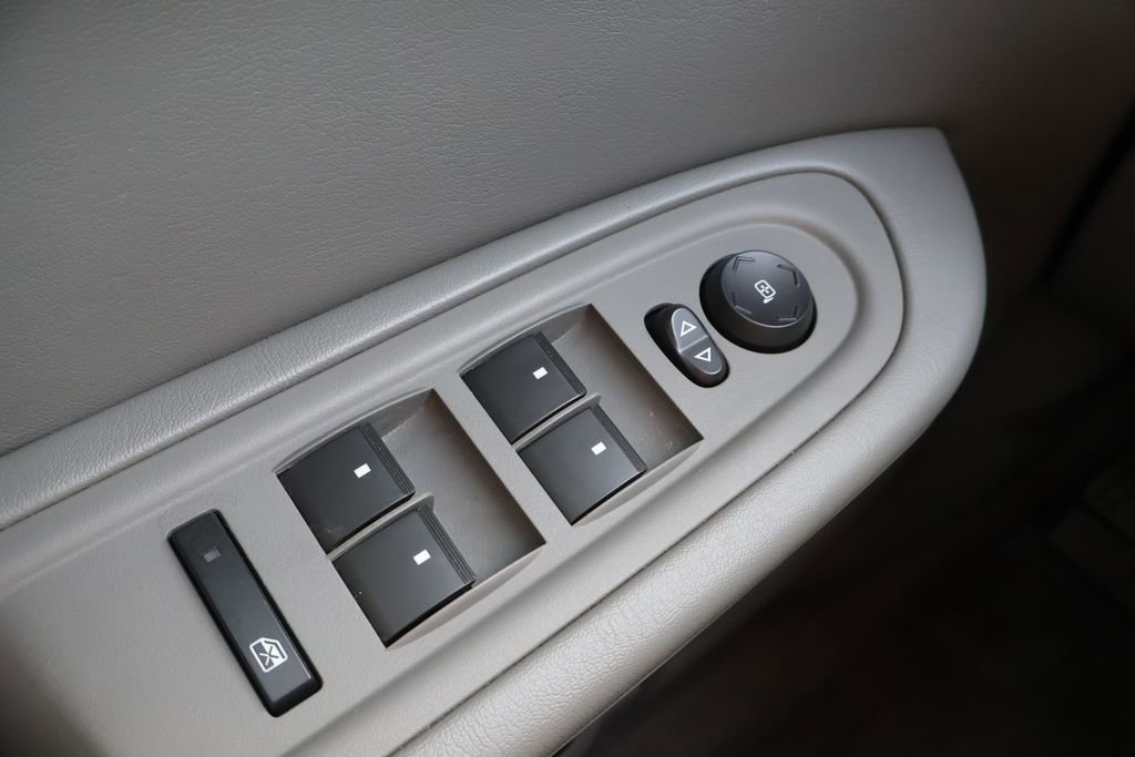 Used 2016 Chevrolet Traverse LS image 35