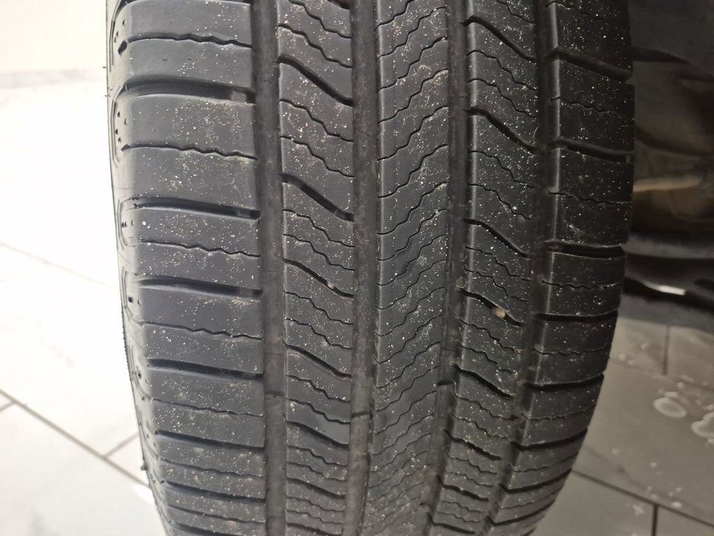 Certified 2016 Chevrolet Equinox LTZ w/ Enhanced Convenience Package image 37