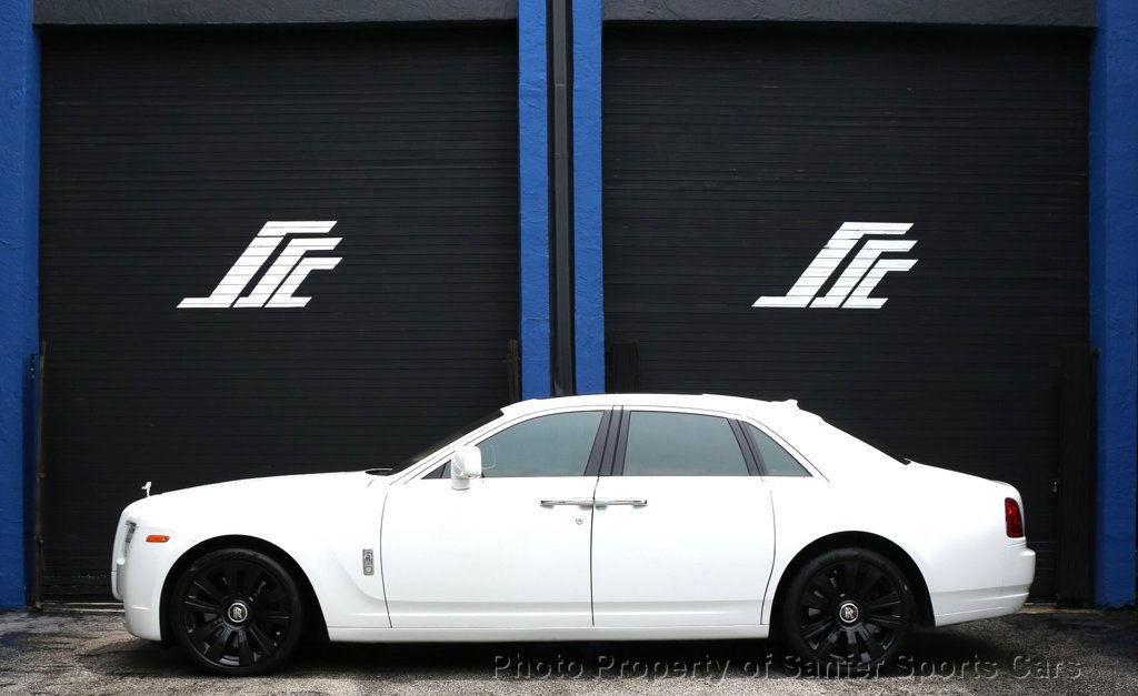 Used 2010 Rolls-Royce Ghost RWD image 2