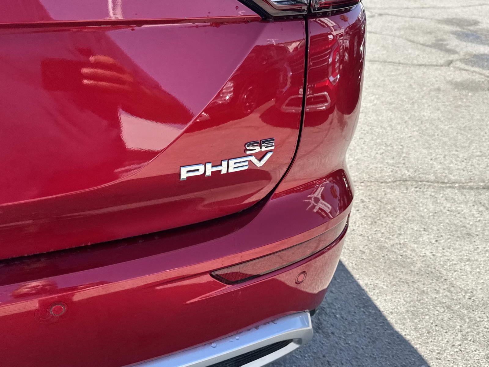 New 2025 Mitsubishi Outlander 4WD Plug-In Hybrid image 5