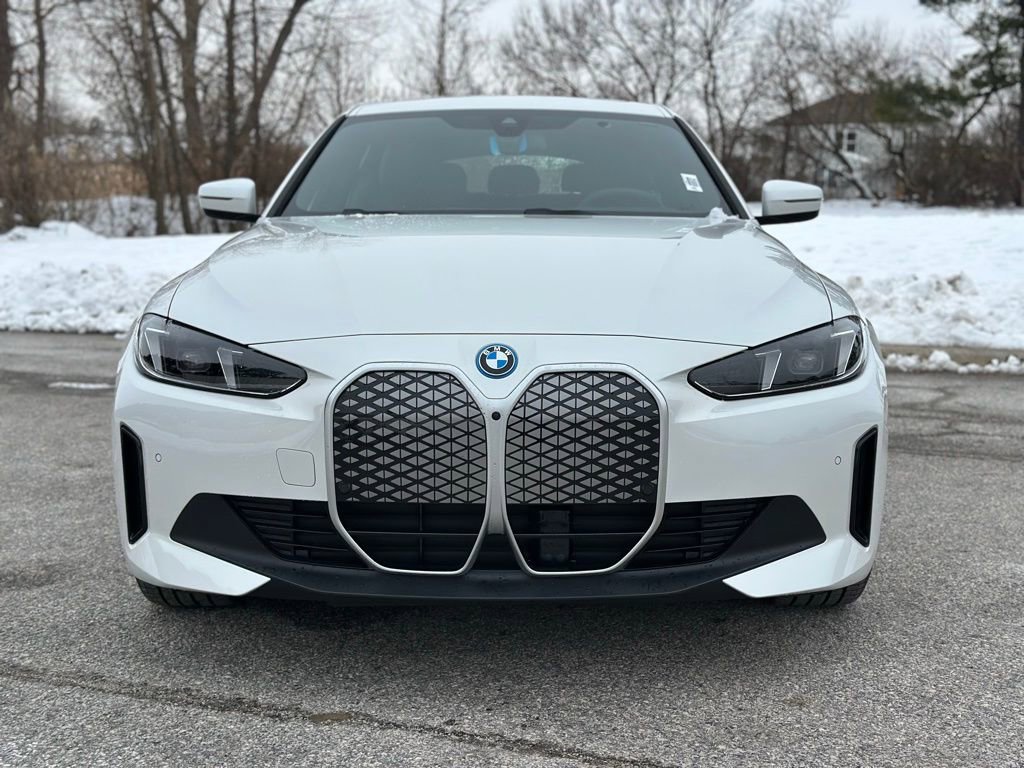 New 2025 BMW i4 xDrive40i w/ Premium Package image 2