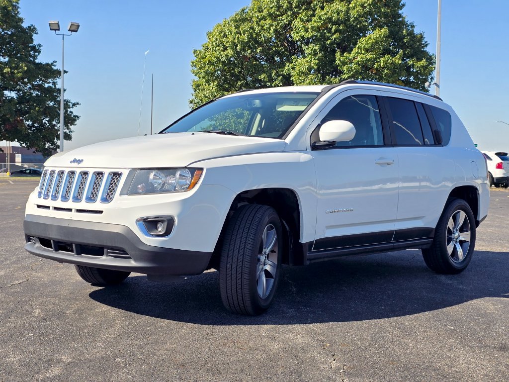 Used 2017 Jeep Compass High Altitude AWD/4WD image 11