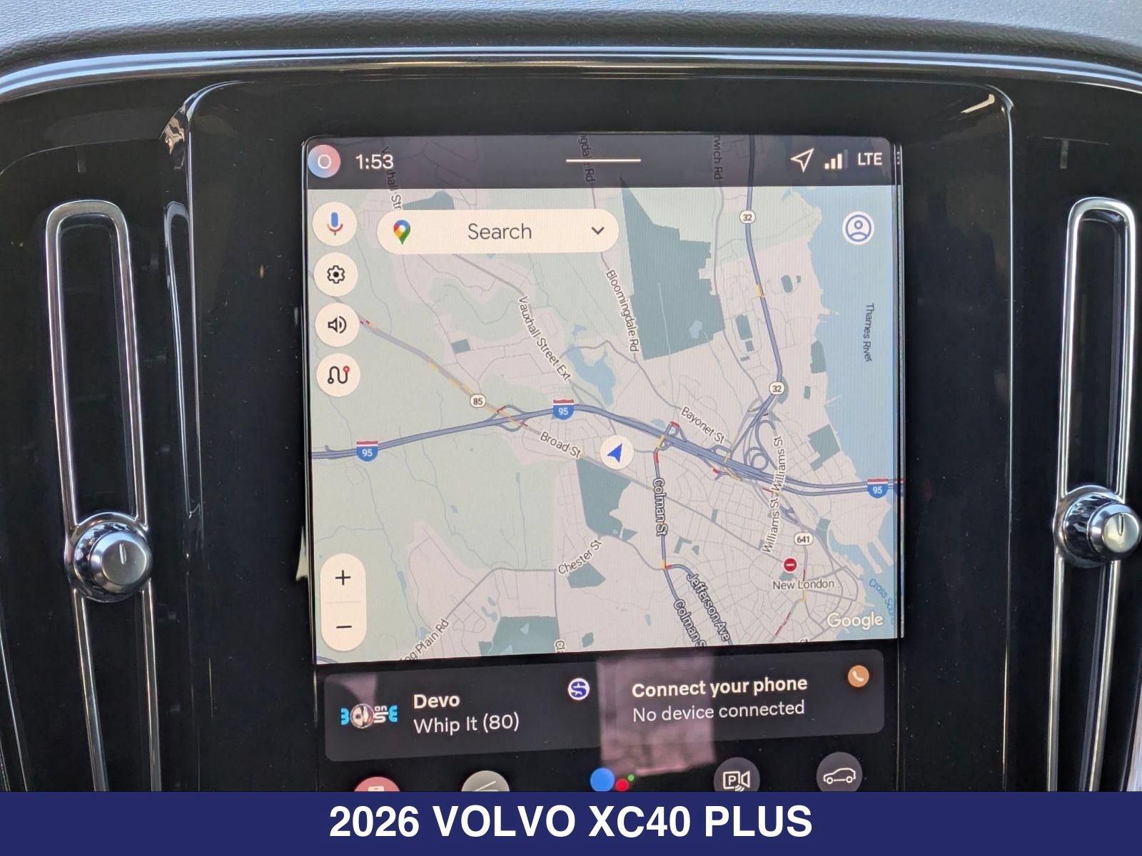 New 2026 Volvo XC40 B5 Plus w/ Protection Package Premier AWD/4WD image 22
