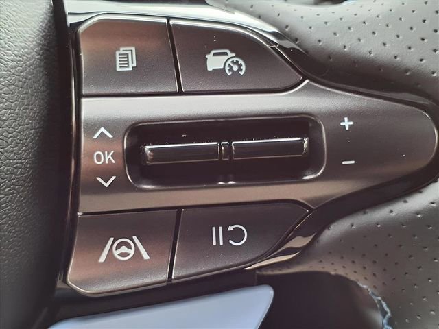 New 2025 Hyundai Elantra N image 24