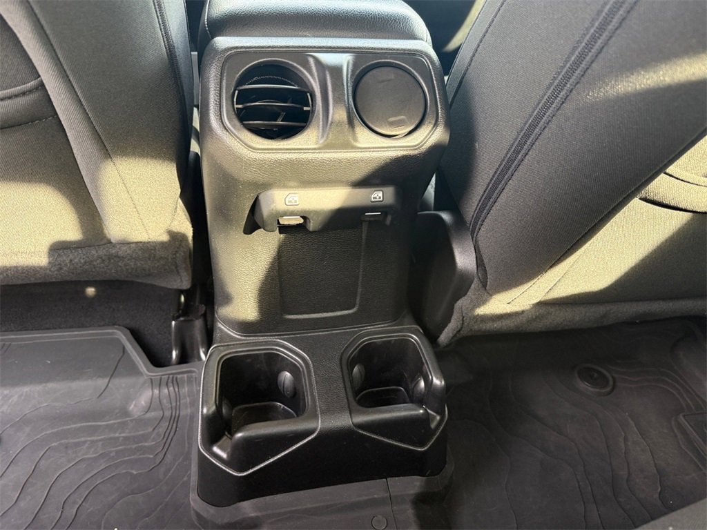 Used 2022 Jeep Gladiator Sport image 28