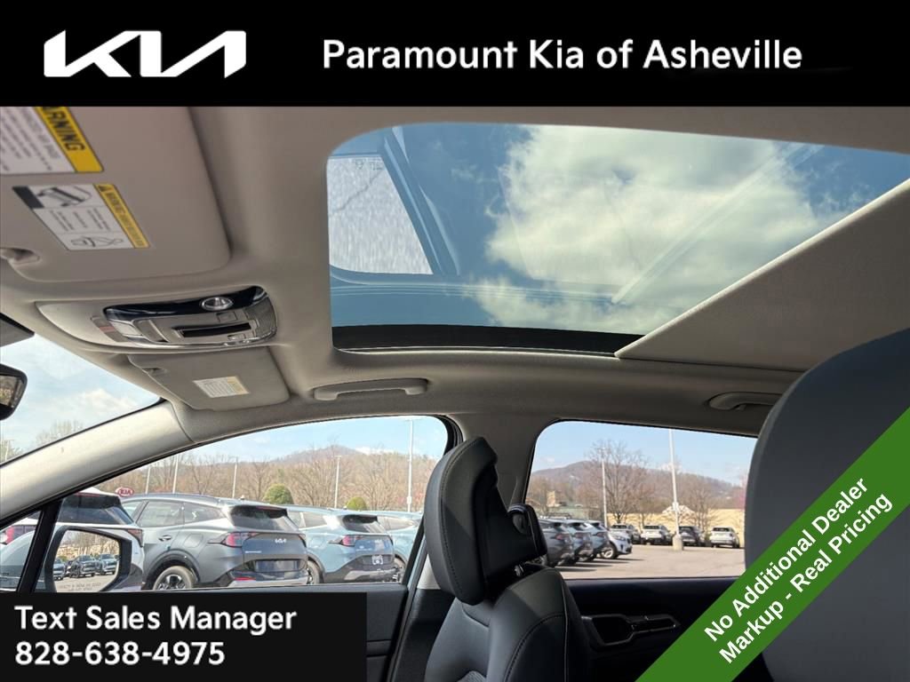 New 2026 Kia Sportage EX image 13