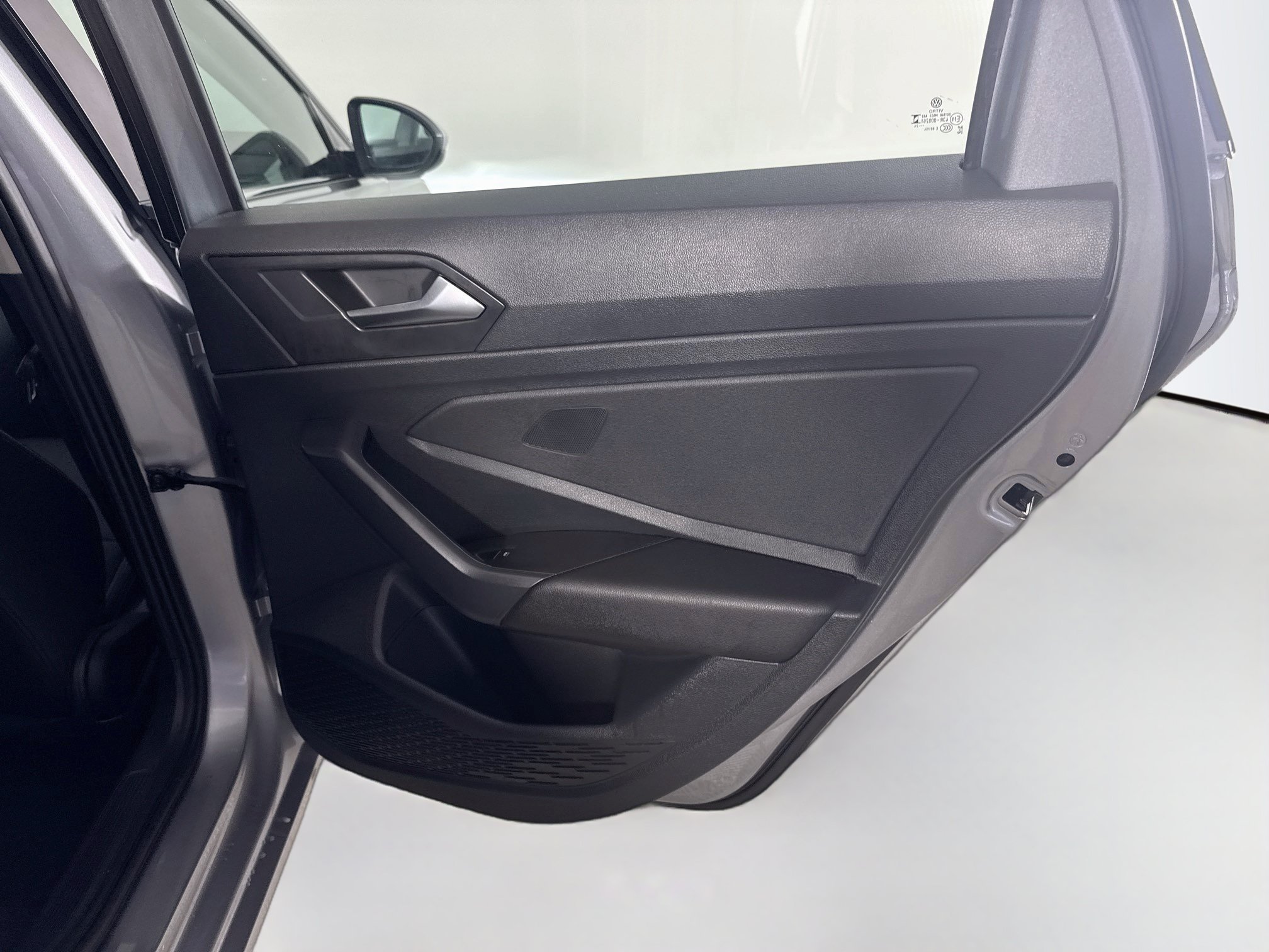 Used 2024 Volkswagen Jetta SE FWD image 28