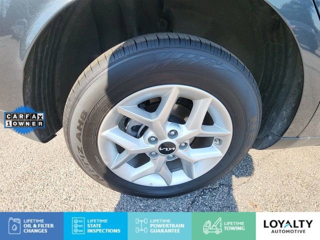Used 2025 Kia Soul LX image 28
