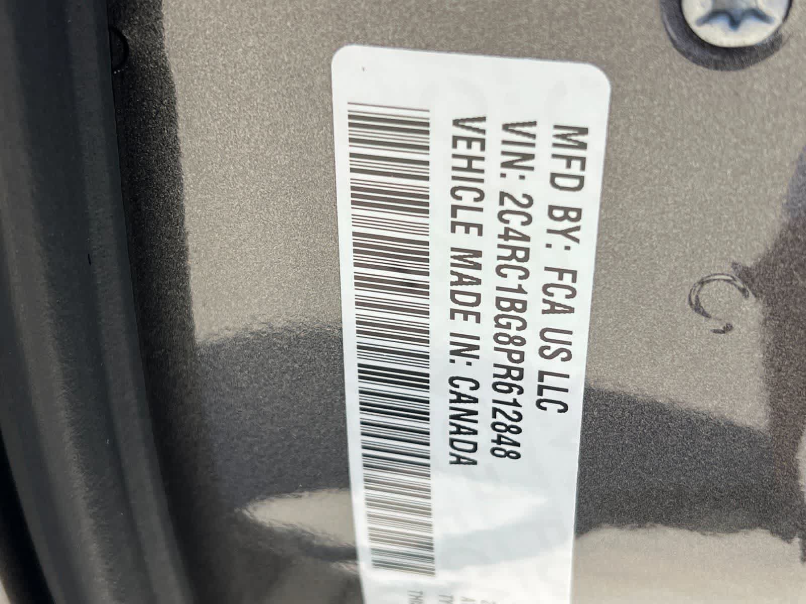 Used 2023 Chrysler Pacifica Touring-L FWD image 32