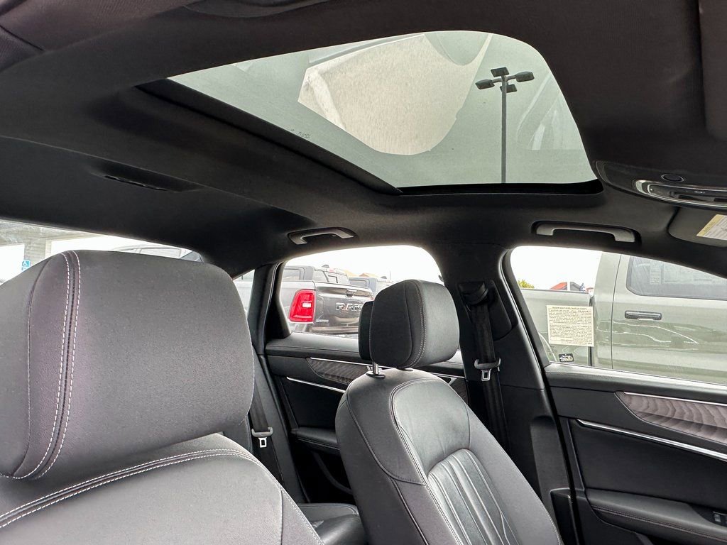 Used 2024 Audi A6 Premium Plus image 17