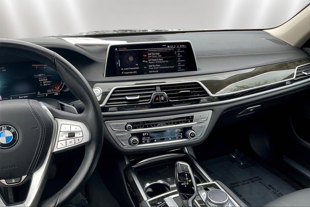 Used 2020 BMW 740i xDrive w/ Cold Weather Package image 9