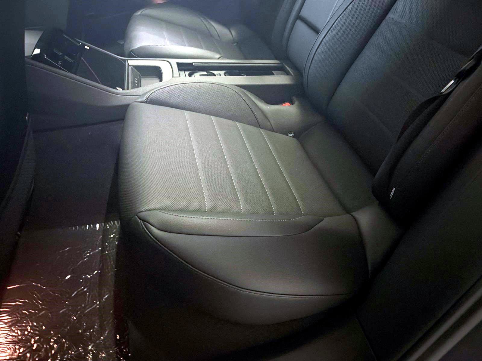 New 2026 Porsche Panamera 4 AWD/4WD image 15