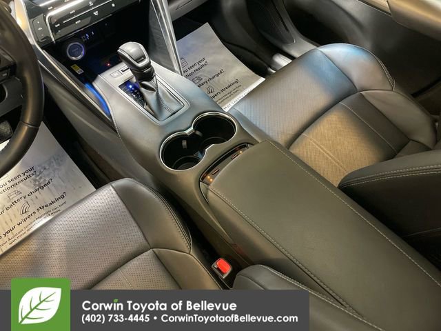 Used 2021 Toyota Venza Limited image 18