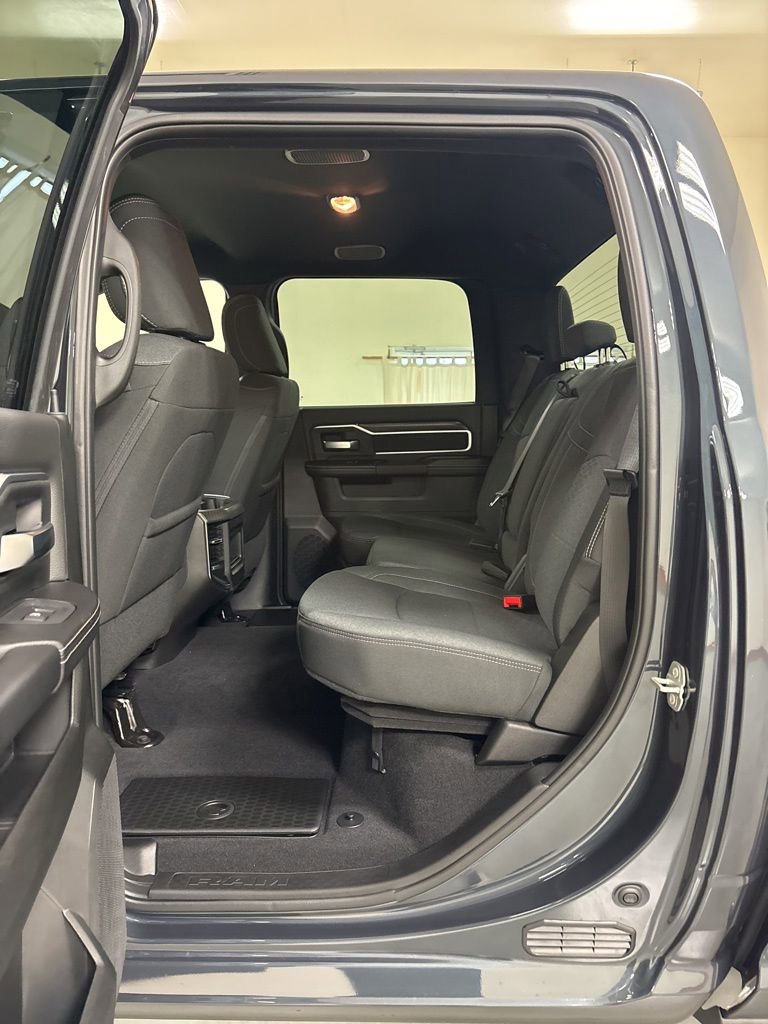 New 2026 RAM 2500 Big Horn AWD/4WD image 21