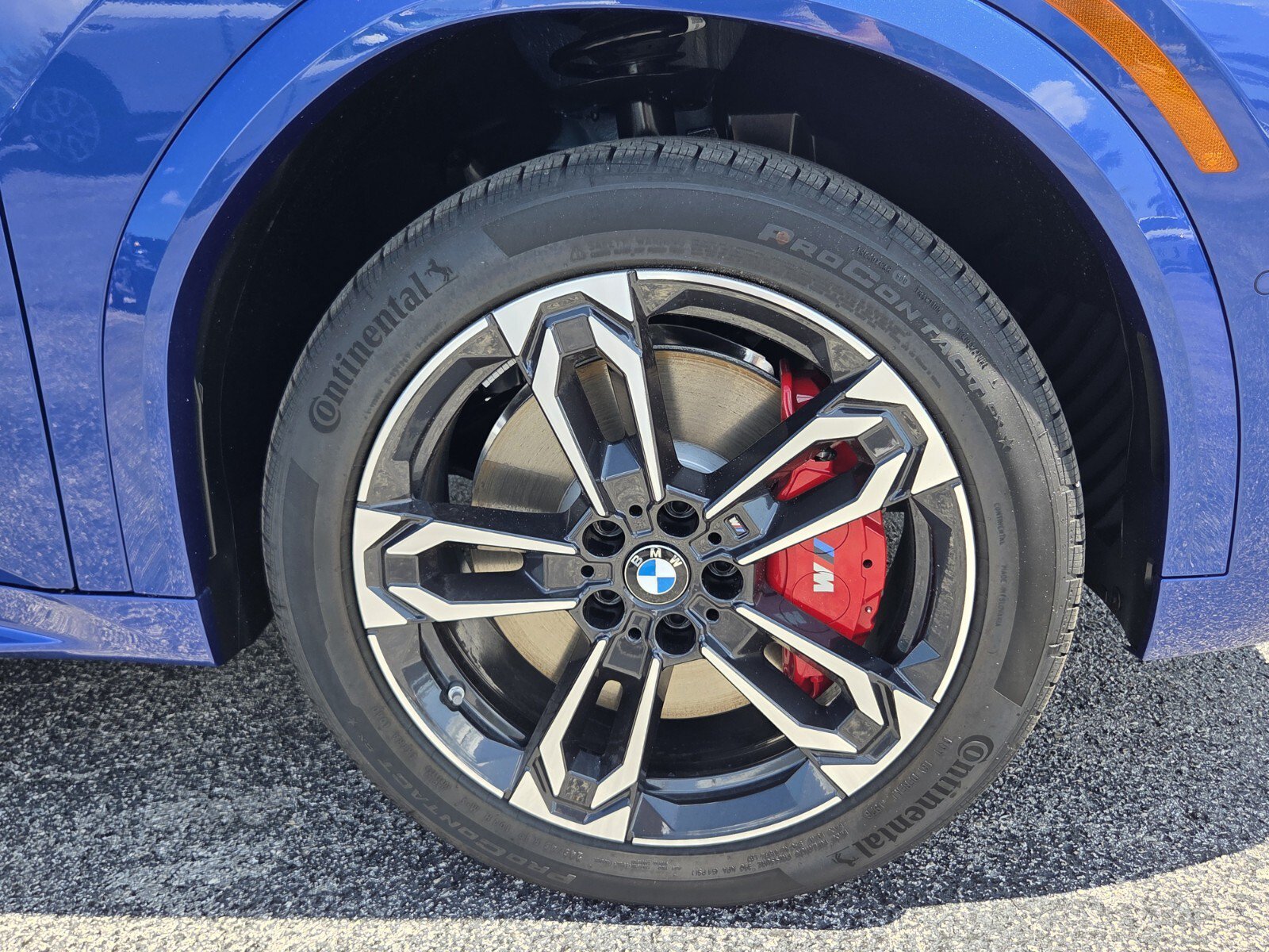 New 2026 BMW X2 xDrive28i w/ Technology Package AWD/4WD image 9