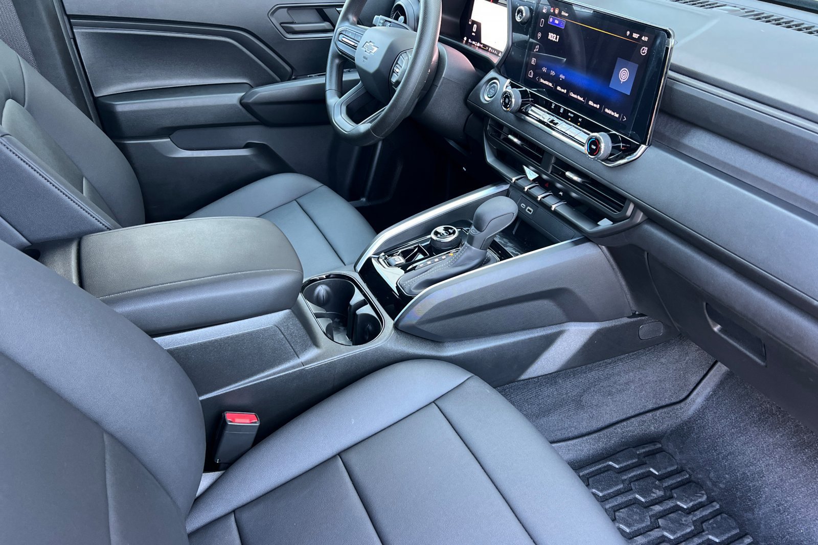 Used 2024 Chevrolet Colorado Trail Boss w/ Advanced Trailering Package image 15