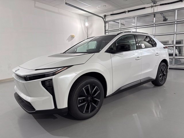 New 2026 Toyota bZ FWD image 3