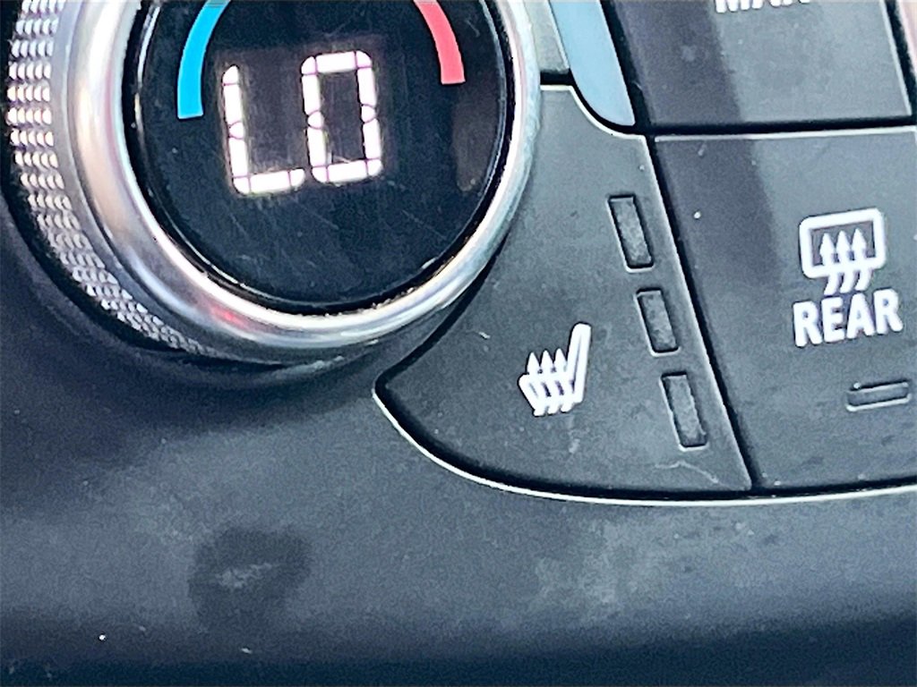 Used 2021 Chevrolet Traverse RS image 21