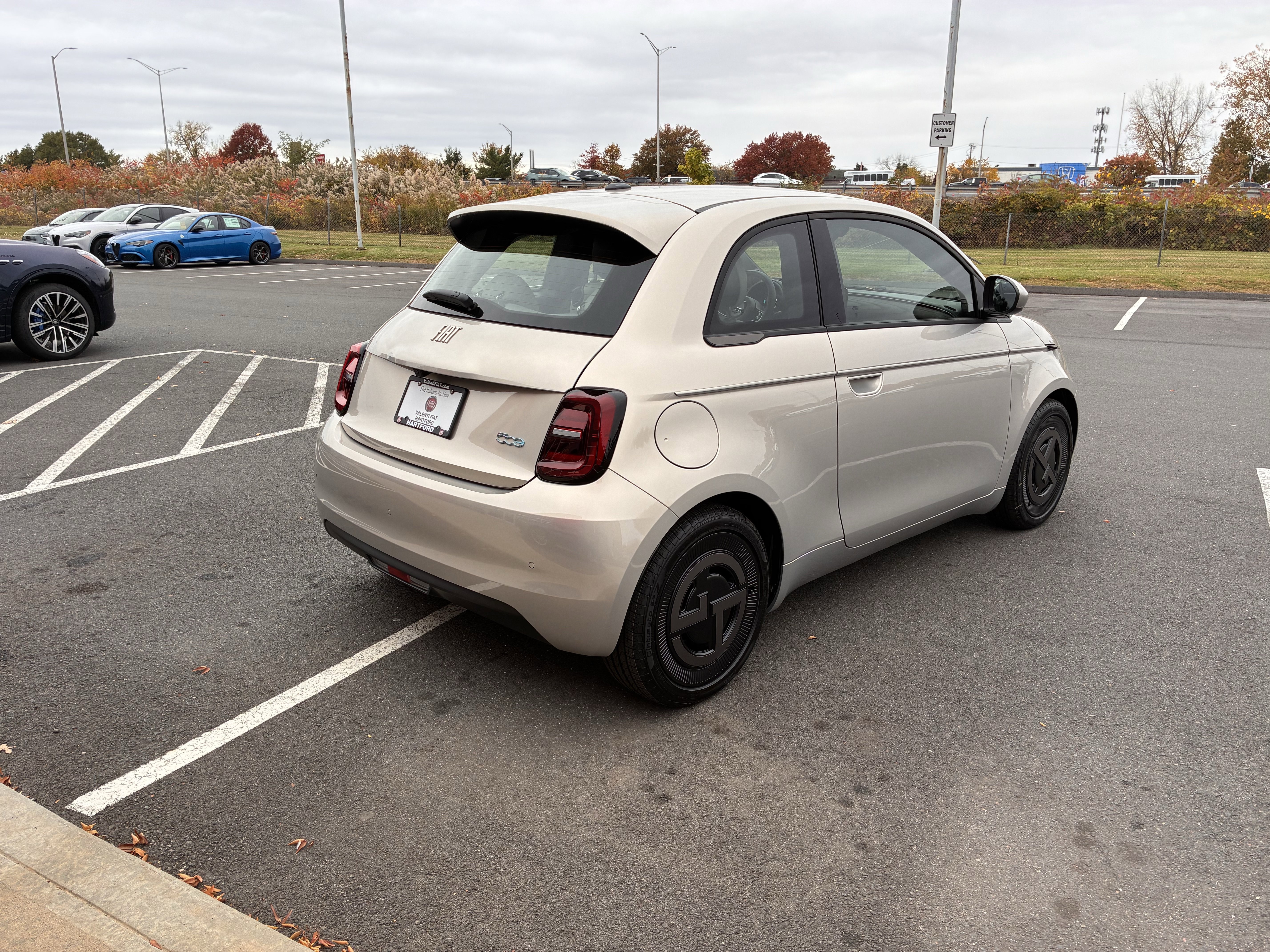 New 2025 FIAT 500 e image 6