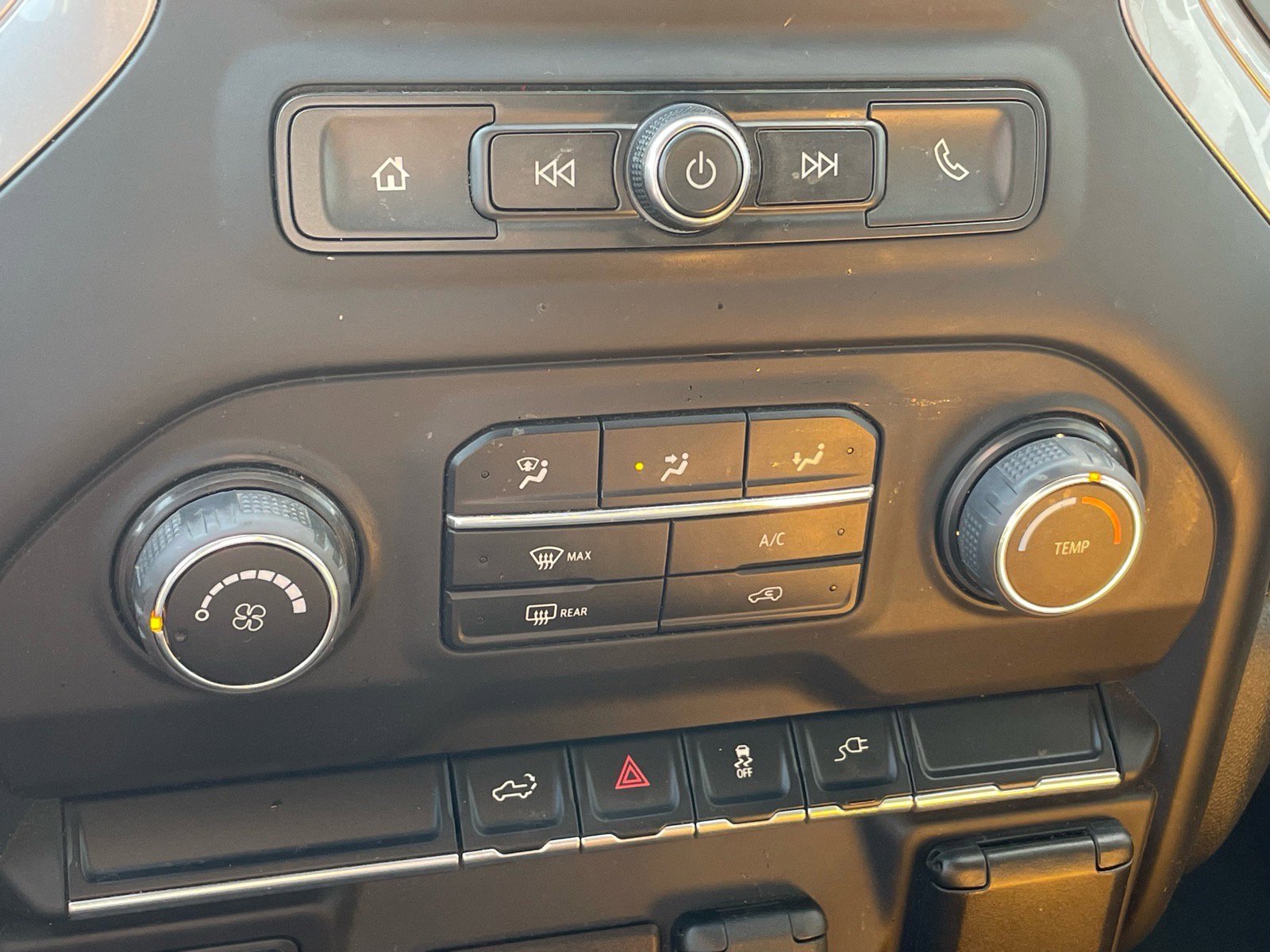 Used 2023 Chevrolet Silverado 2500 Custom w/ Custom Value Package image 13