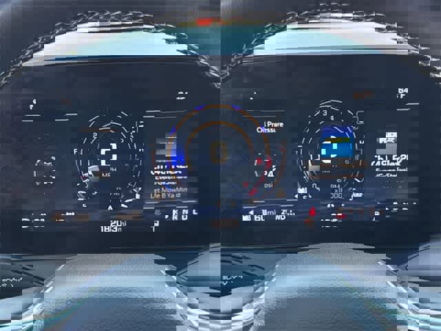 Used 2025 Chevrolet Traverse Z71 w/ Driver Confidence Package image 27