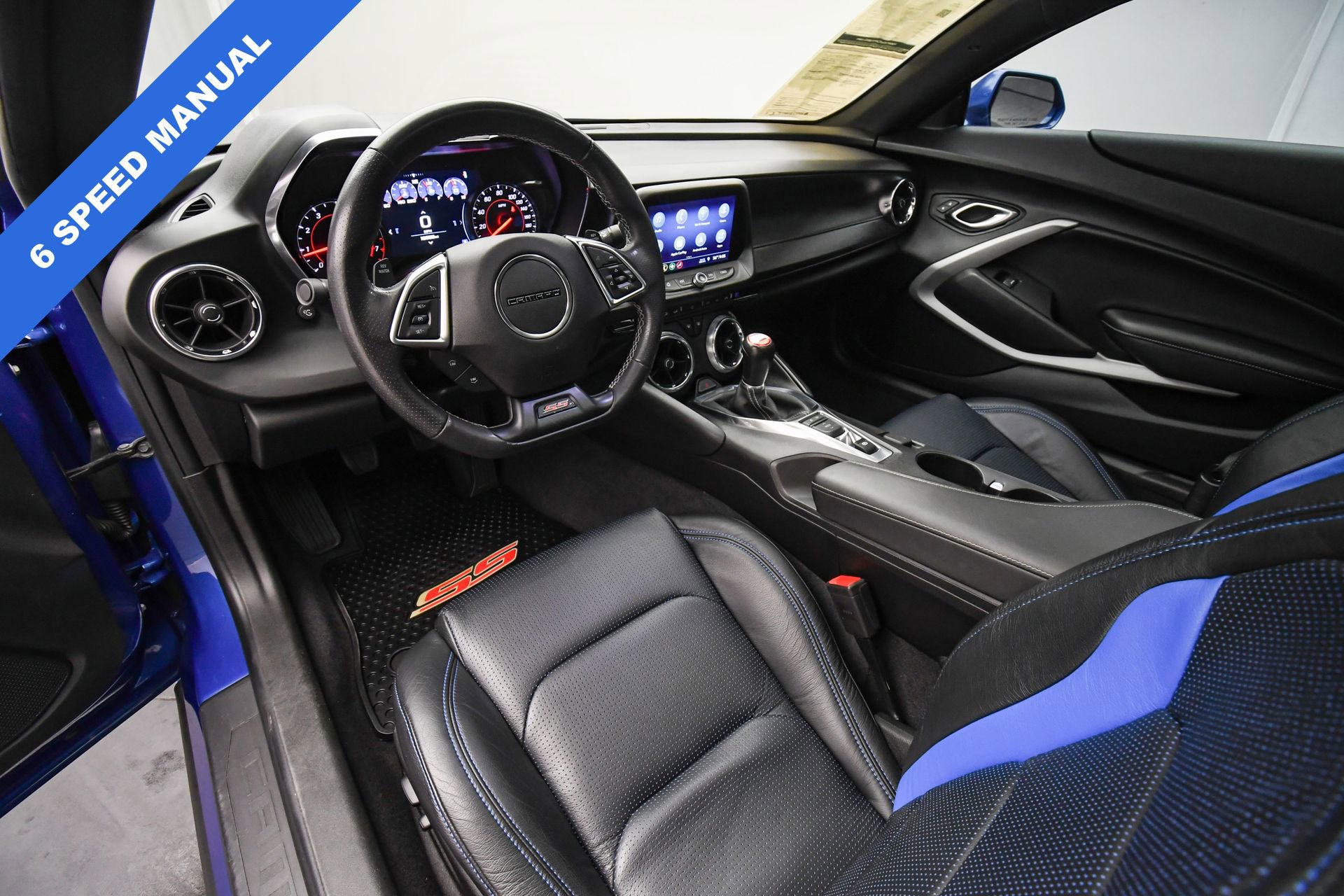 Used 2019 Chevrolet Camaro SS image 11