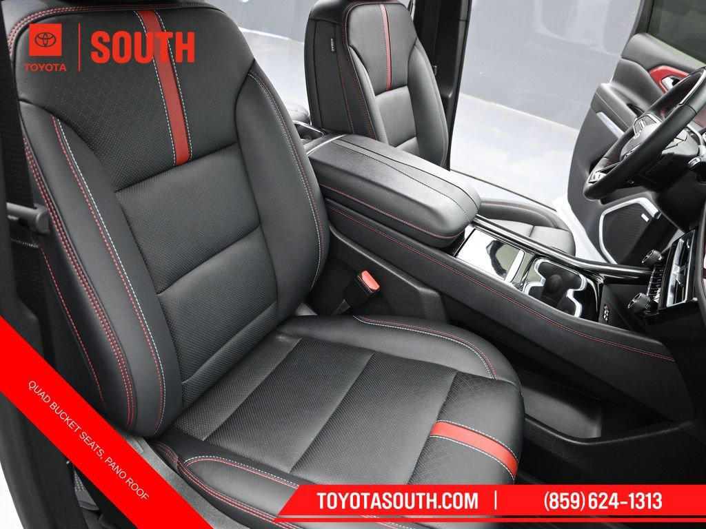 Used 2024 Chevrolet Traverse RS AWD/4WD image 26