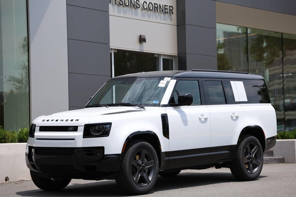 New 2026 Land Rover Defender 130 X-Dynamic SE