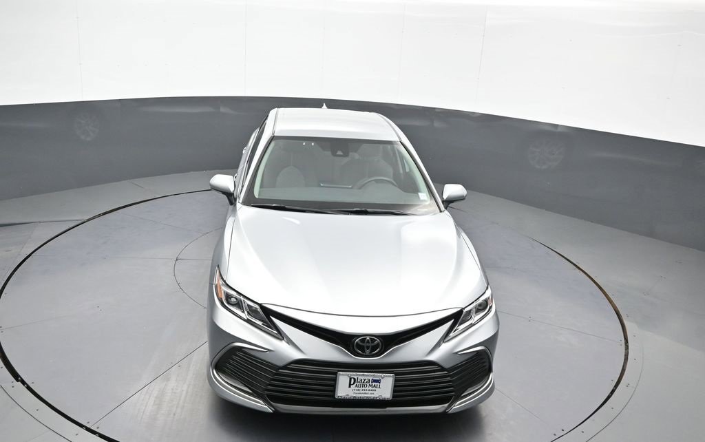 Certified 2021 Toyota Camry LE image 33