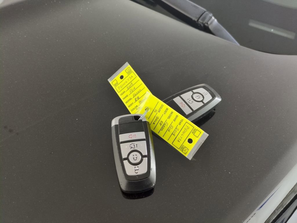 Used 2019 Ford Fusion SE image 29