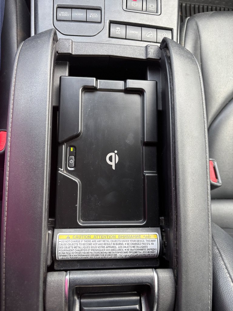 Used 2022 Toyota Highlander XLE AWD/4WD image 11