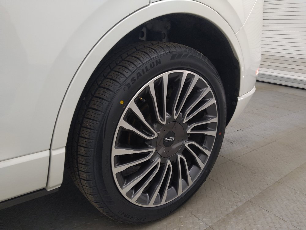 Used 2020 Lincoln Corsair Reserve w/ Appearance Package FWD image 31
