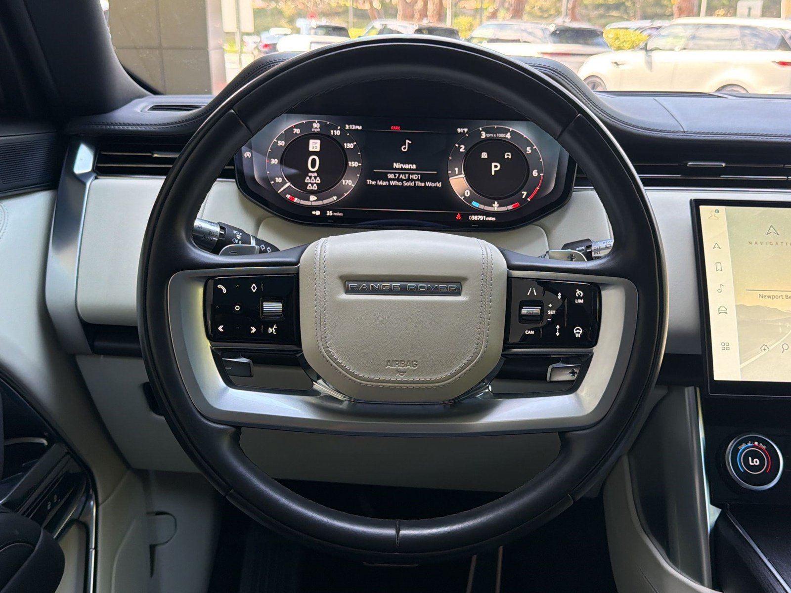 Certified 2022 Land Rover Range Rover Long Wheelbase SE AWD/4WD image 11