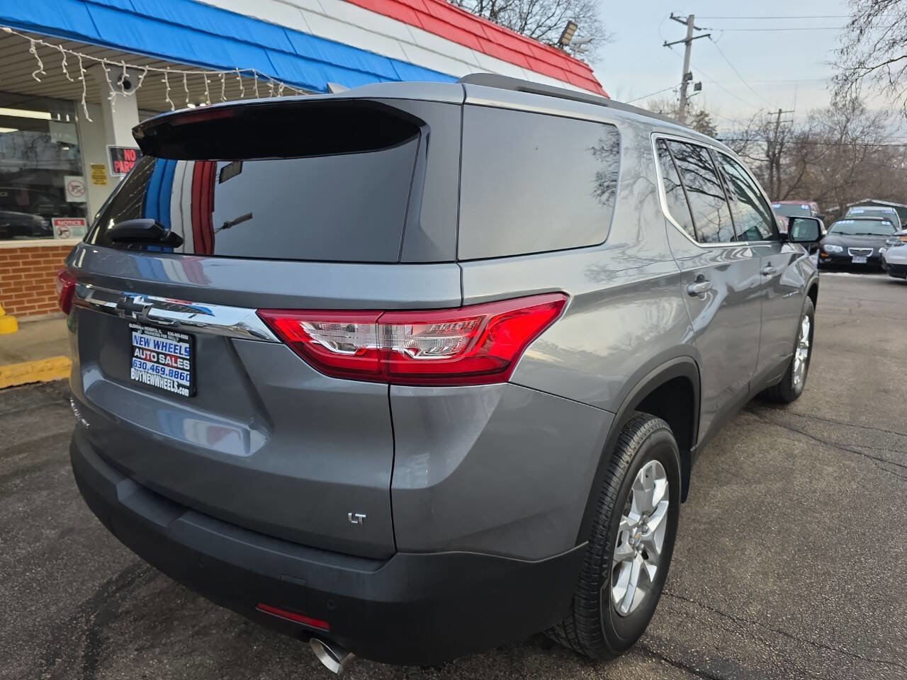Used 2020 Chevrolet Traverse LT w/ Driver Confidence II Package image 31