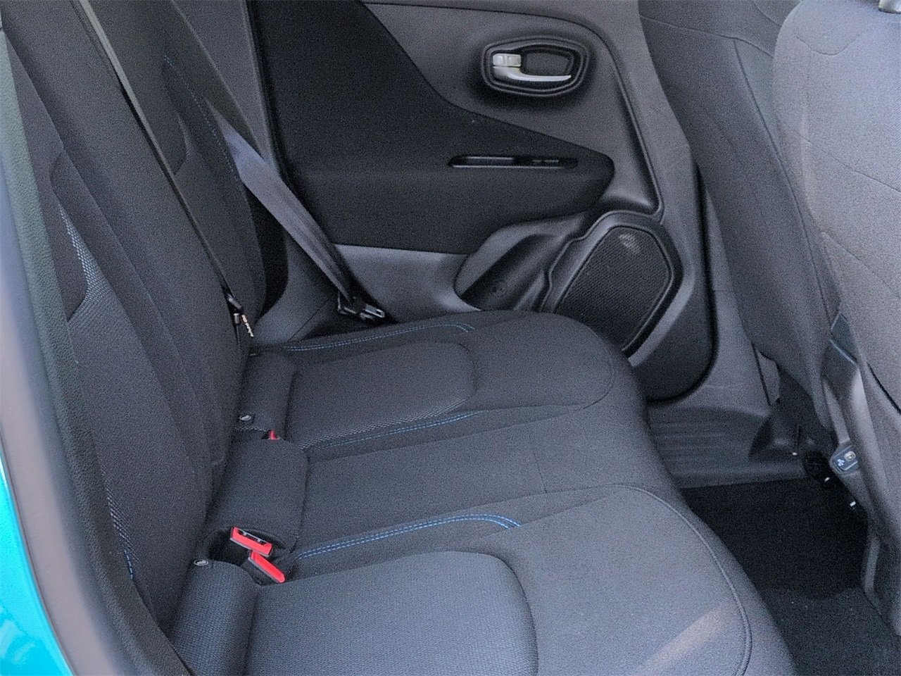 Used 2021 Jeep Renegade Latitude image 22