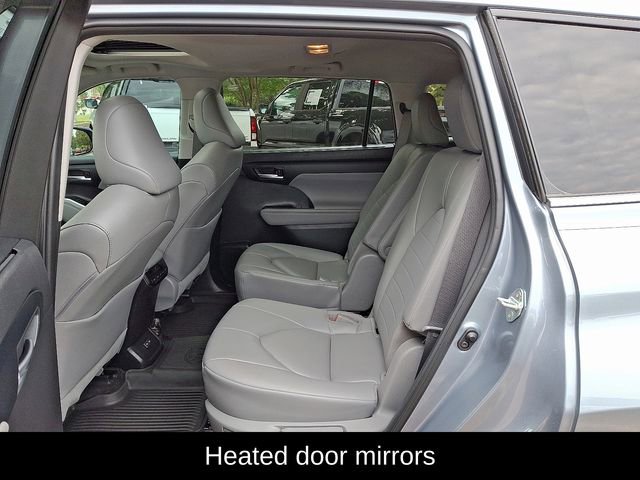 Used 2023 Toyota Highlander XLE image 15