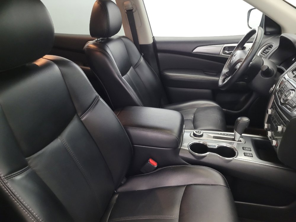 Used 2019 Nissan Pathfinder SL image 21