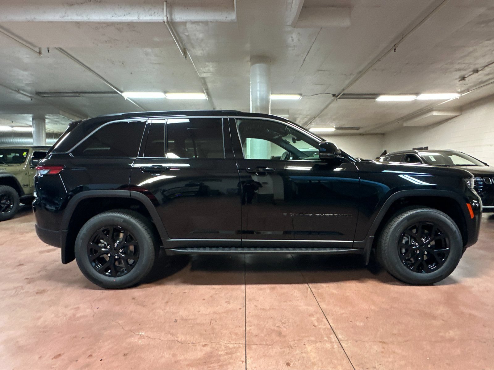 New 2026 Jeep Grand Cherokee Altitude AWD/4WD image 6