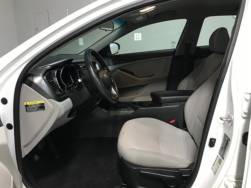 Used 2012 Kia Optima LX FWD image 10